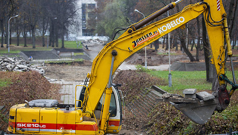 Reformatų skvere pradėti griovimo darbai