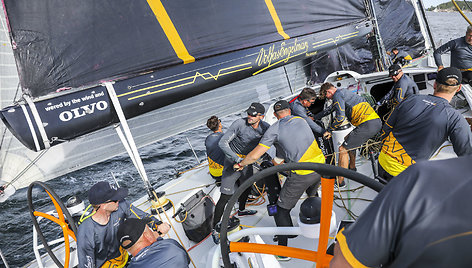 Regatos „AF Offshore Race“ dalyviai plaukia archipelagu