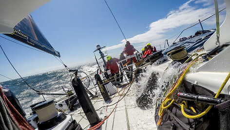 &bdquo;Ambersail 2&ldquo; komanda fini&scaron;avo regatoje &bdquo;AF Offshore Race