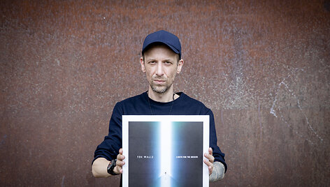 Marijus Adomaitis &ndash; Ten Walls