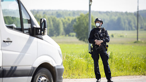 Parlamentarai ir VSAT atstovai Baltarusijos pasienyje