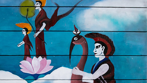 Tibeto skvere atidengta Jurgos Užkurnytės tapybos kompozicija „Prieglobsčio link“
