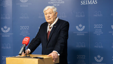 Valdas Adamkus
