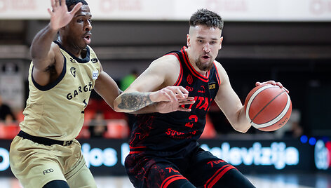 Joshua Newkirkas, Margiris Normantas