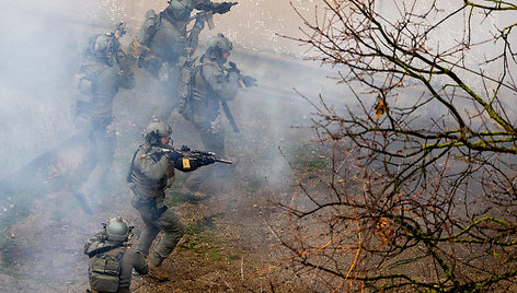 Lietuvos kariuomenės Specialiųjų operacijų pajėgų (SOP) ir NATO sąjungininkų pratybos.