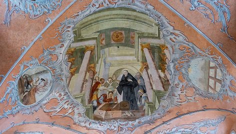 Restauruotos Vilniaus Švč. Mergelės Marijos ėmimo į dangų bažnyčios freskos
