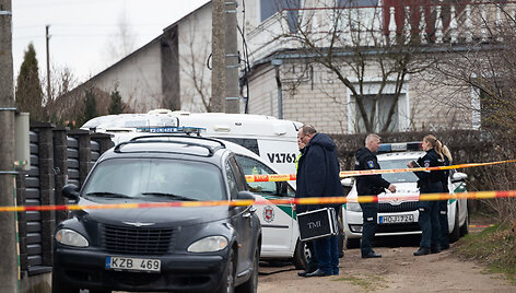 &Scaron;alčininkuose vyras nu&scaron;ovė savo žmoną policijos pareigūnę