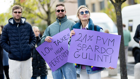 Maitinimo sektoriaus darbuotojų protestas