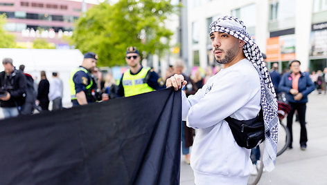 Policija atitraukė Palestinos palaikytojus toliau nuo Malmės arenos