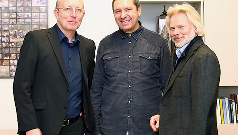 Arūnas Valinskas (kairėje) ir Vidmantas Urbonas (centre)