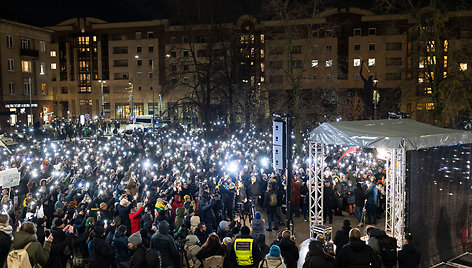 Protestas „Dešimt minučių tylos“