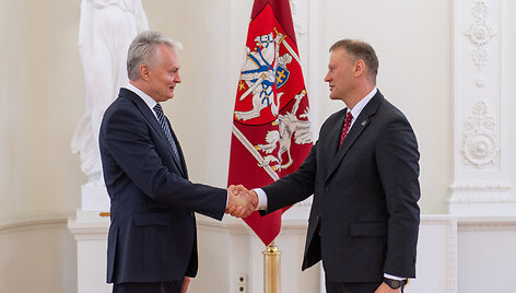 Gitanas Nausėda, Remigijus Bridikis