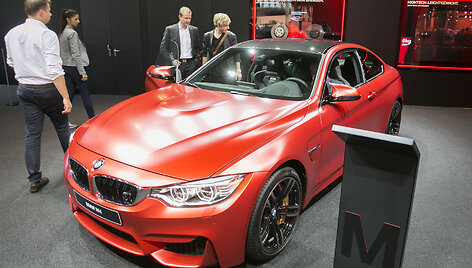 BMW stendas Frankfurto automobilių parodoje