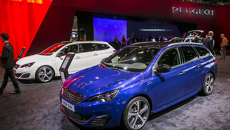 &bdquo;Peugeot&ldquo; stendas Frankfurto automobilių parodoje