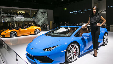 &bdquo;Lamborghini&ldquo; stendas Frankfurto automobilių parodoje