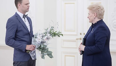 Apdovanojimų akimirka