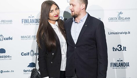 Mantas Katleris su drauge Aiste Kaba&scaron;inskaite 
