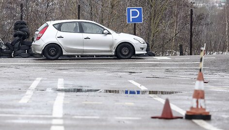 Norbertas Daunoravičius laikė improvizuotą vairavimo egzaminą