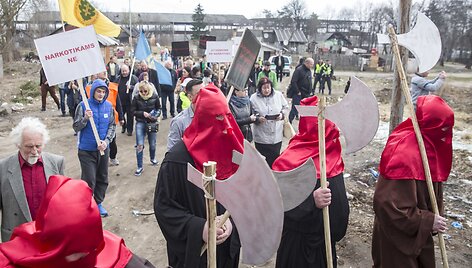 Akcija čigonų tabore &bdquo;I&scaron; mirties į gyvenimą!&ldquo;