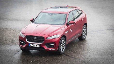 „Jaguar F-PACE“