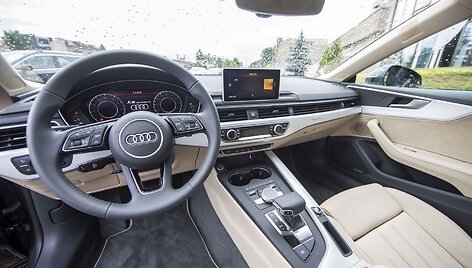 Vilniuje pristatyti naujieji &bdquo;Audi A5&ldquo; ir Q2 automobiliai 