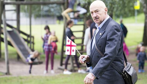 Mitingas prie Rusijos ambasados