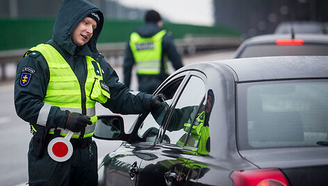Rytinis kelių policijos reidas