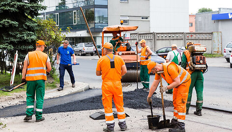 Kelio darbai Naugarduko gatvėje