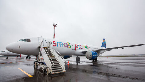 &bdquo;Small Planet Airlines&ldquo; lėktuvas