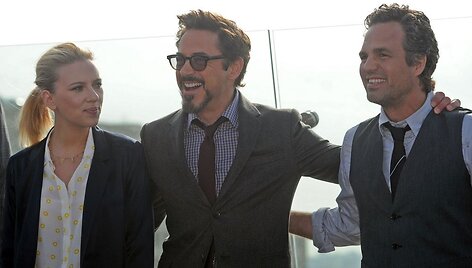 Scarlett Johansson, Robertas Downey jaunesnysis ir Markas Ruffalo