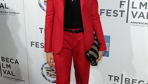 Aktorė Freida Pinto ir &bdquo;Gucci&ldquo; kostiumėlis
