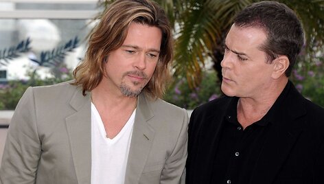 Aktoriai Bradas Pittas (kairėje) ir Ray Liotta