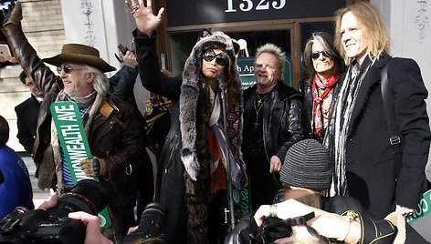 „Aerosmith“ koncerto Bostone akimirka