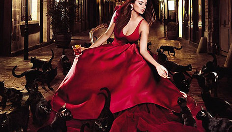 Penelope Cruz „Campari“ kalendoriuje