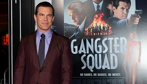 Joshas Brolinas filmo &bdquo;Gangsterių medžiotojai&ldquo; premjeroje sausio 7 d.