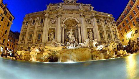 Trevi fontanas Romoje