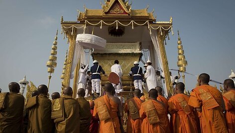 Kambodžos karaliaus Norodomo Sihanouko laidotuvių procesija