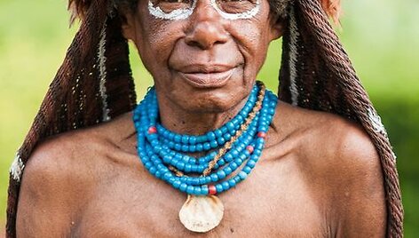 Lanu ir Dani genčių moterys (Papua provincija, Indonezija)