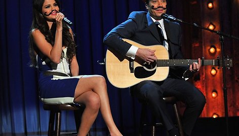 Selena Gomez ir Jimmy Fallonas