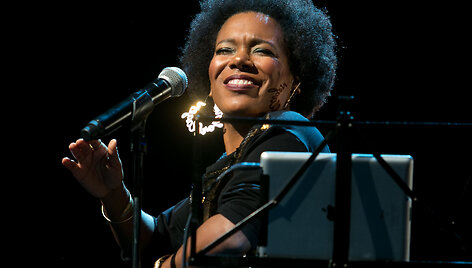China Moses 
