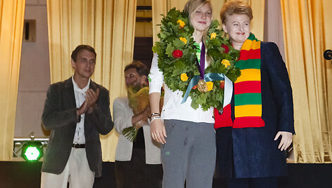 Prezidentė Dalia Grybauskaitė ir Rūta Meilutytė