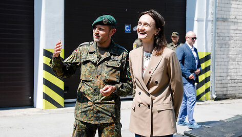 Seimo Pirmininkė Viktorija Čmilytė-Nielsen lankėsi brigados &bdquo;Geležinis Vilkas&ldquo; daliniuose.