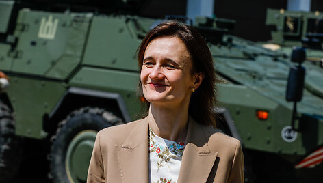 Seimo Pirmininkė Viktorija Čmilytė-Nielsen lankėsi brigados &bdquo;Geležinis Vilkas&ldquo; daliniuose.