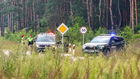 Spaudos konferencija Gaižiūnų poligone radus nuritusį droną