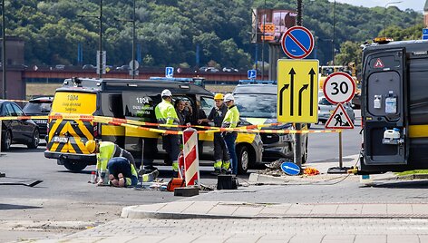 Pažeistas dujų vamzdis Karaliaus Mindaugo prospekte Kaune