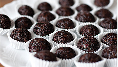 Šokoladiniai triufeliai „Brigadeiro“