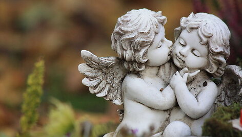 Angelų skulptūros