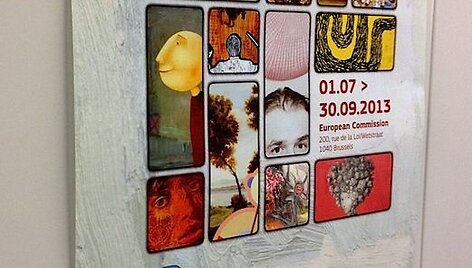 Parodos Europos Komisijos liftuose plakatas