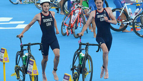 Jonathanas ir Alistairis Brownlee