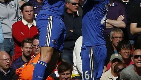 Fernando Torresas ir Johnas Terry